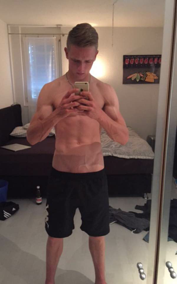 david-lovesit:  nakedguysfromkik:  OK, I have been busy 😍  http://david-lovesit.tumblr.com
