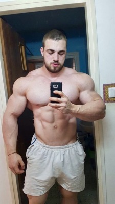 musclefitnesstoday:  musclegodselfies:Dani Kaganovich   Follow me @ Muscle Fitness Today.  