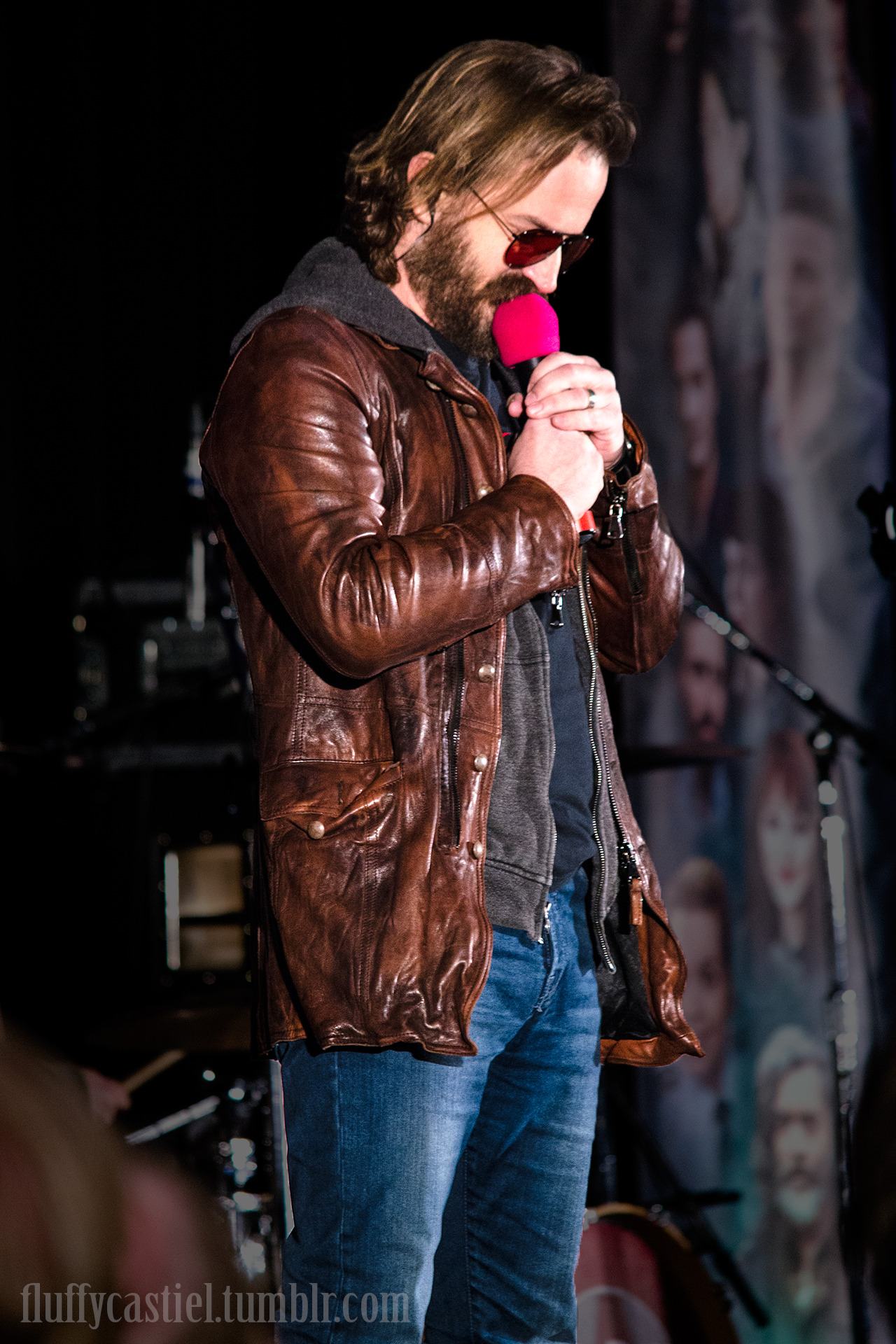 fluffycastiel:
“ Richard Speight Jr. - SeaCon 2016
Photography by me.
”
I AM SEXUALLY ATTRACTED TO THE BROWN LEATHER JACKET.