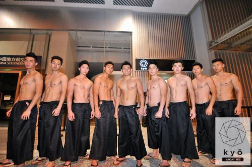 qweergasm-nsfw:  KYO Club Singapore Part 1 