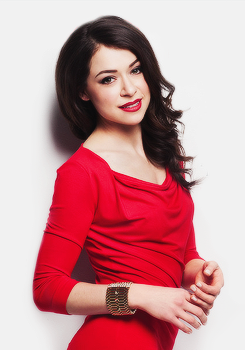 Carmkarnstein:  Tatiana Maslany (Emmy Magazine, April 2014) 