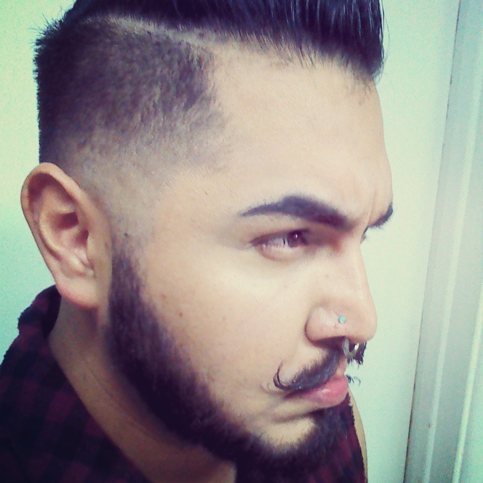 oddlyimperfect:  Fresh haircut 
