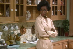 thoughtsofablackgirl:  Aunt Viv the original she was just so freaking stylish. Just look at her slaying in every outfit like its nobody’s business. I’m always in love with her jewelry specially her earing.  Aunt Viv =Goals 