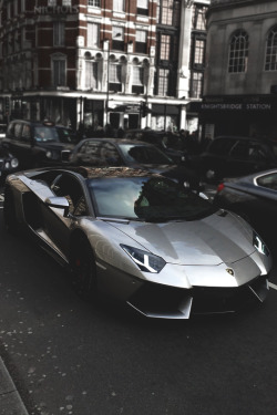 luxuryera:  AᴠᴇɴᴛᴀᴅᴏʀPhotographer: vsa_photography