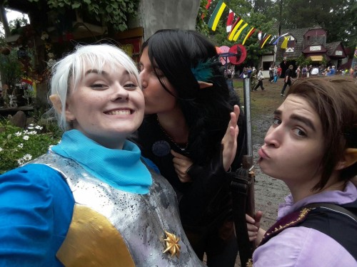 yangswife:Seems pretty accurate Pike: @mantelcosplayVex'ahlia: @qunaributtsScanlan: @gonetotheoutbac