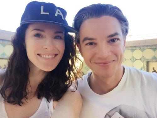 bridgetreganing:@BridgetRegan: Thanks Darrel for giving me an excuse to see this gem @Craig_Horner! 