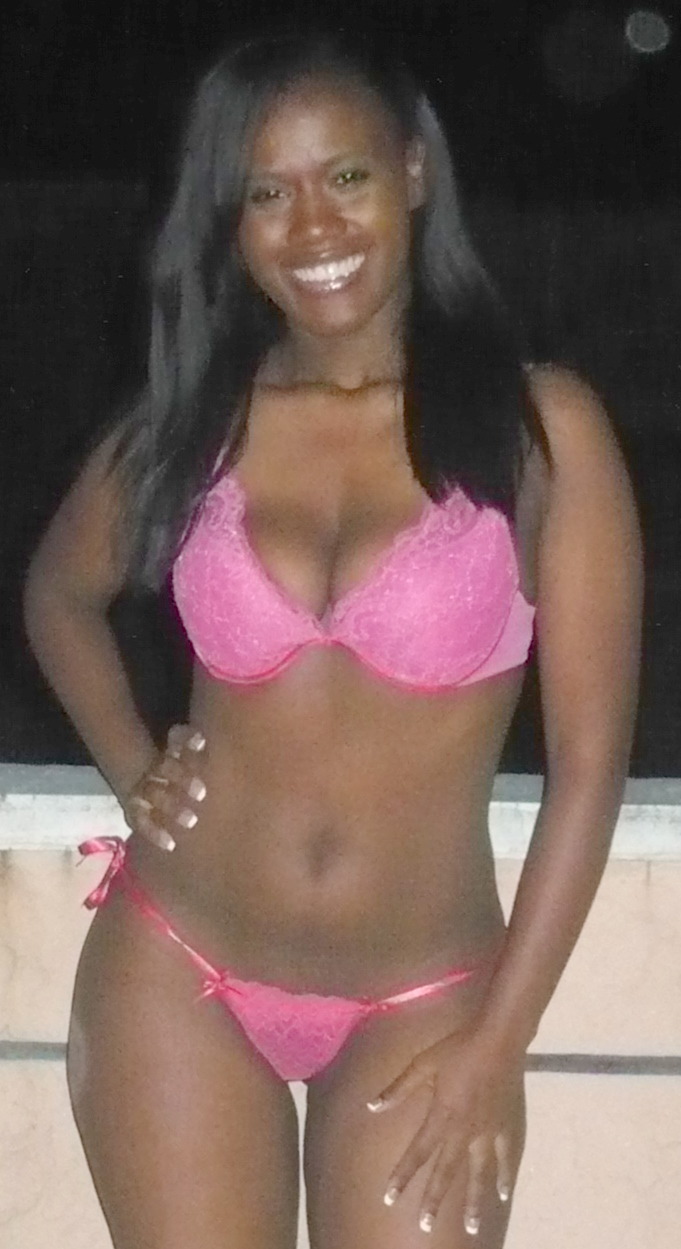 amateurblackgirls:  Post by HornyButNotBlind… Keep-em Coming… 