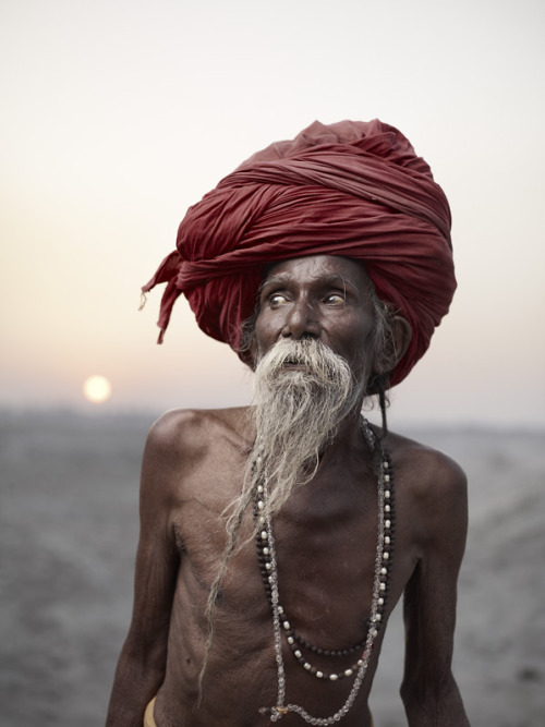 New “Holy Men” Photo Series: Varanasi, India by Joey L.(via Blog | Joey L. - Part 3)