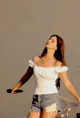 grrlhood: lana del rey at the bravalla festival in sweden (2014)