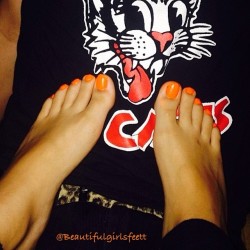 kimberlylohanlegs:  Beautiful Amazing feet-@feet_couple #feet #feets #beautifulfeet #beautiful #toes #teenfeet #cutefeet #feetporn #nailart #footmodel #cutetoes #barefeet #barefoot #girlfeet #girlsfeet #sexyfeet #prettyfeet #prettytoes #pedicure #pedi