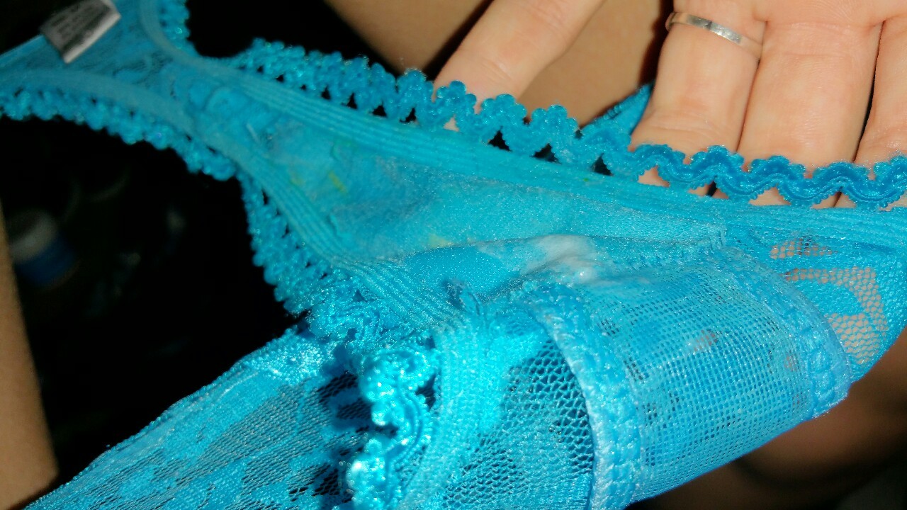 dysfunctional-amateurs:  Lydia has some dirty panties worn all day today before we