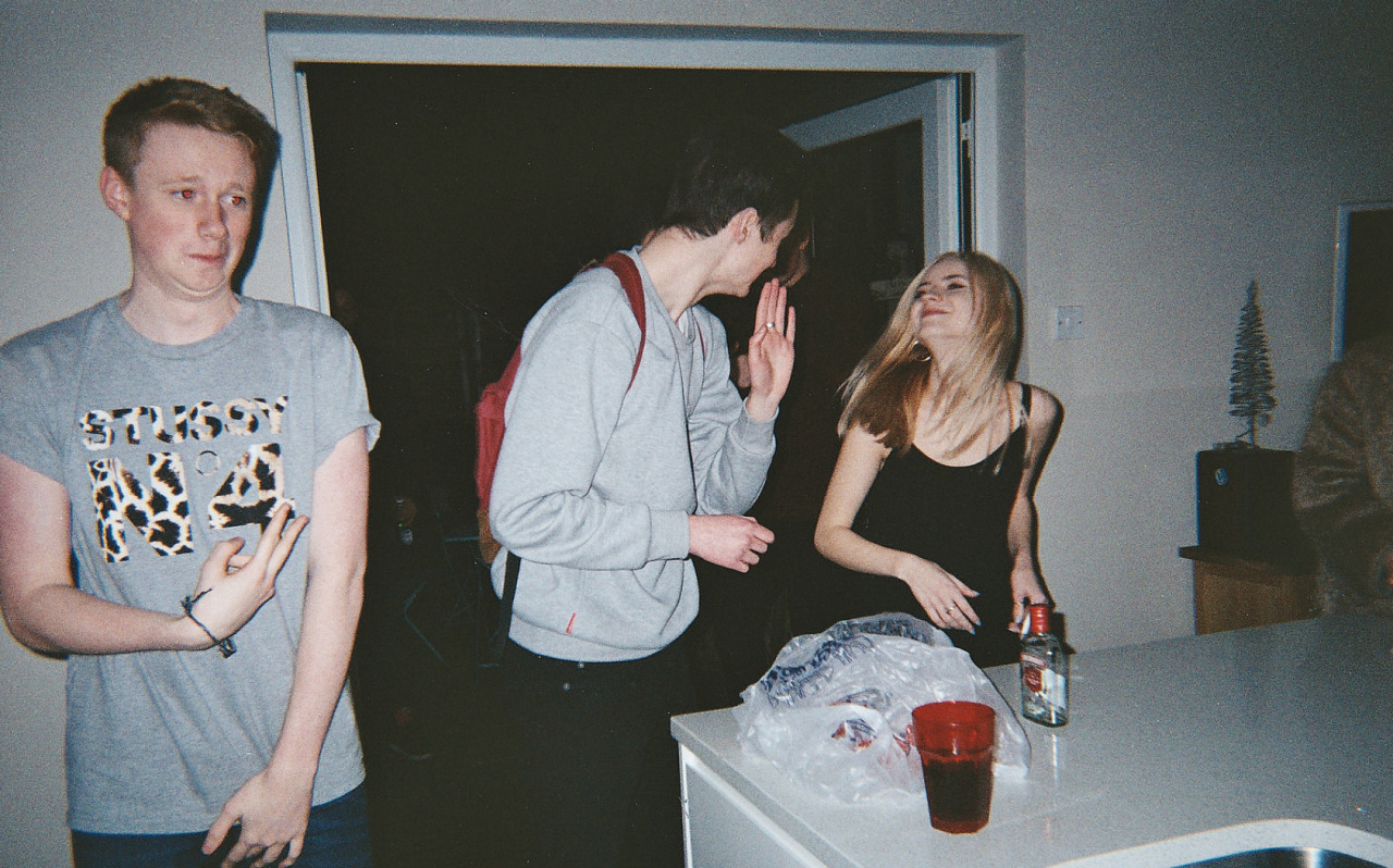 bubbles-asked-acid:  ☨If God dropped acid, would He see people?☨