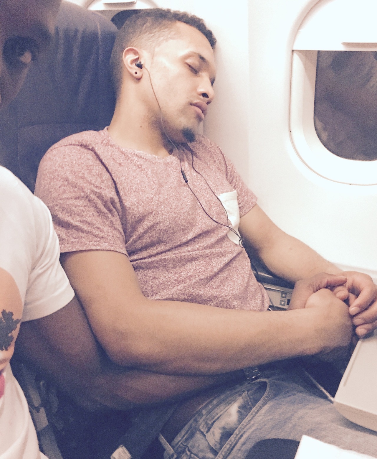primetimeloveshow:  He mos def took my arm hostage during the flight home from Miami😍😍😍.