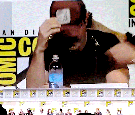 reedusgif:  @wibblywobblyangel The best moment today, love these guys. #SDCC16 