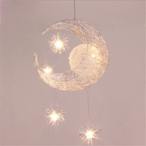 softbutchmonet: Moon and Stars Chandelier