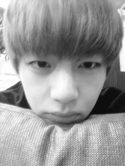 c-hunji:  BTS Selcas » V