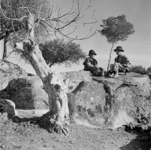 Série “ As Crianças na obra de Artur Pastor”. Alentejo, década de 40.