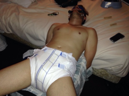 dlavidl90:  Theo is in trouble ☺️  VERY hot!