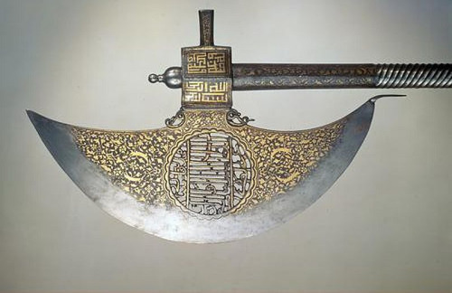 art-of-swords:Mamluk AxeDated: 1495-1499Culture: Egyptian-SyrianOwner: Sultan Kait Bey (Al-Ashraf Sa