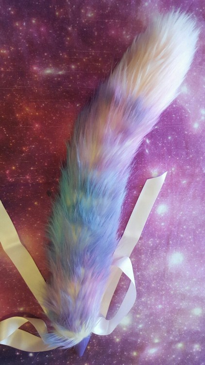 kittensplaypenshop:  satanicspacecat:  I finally got my very own @kittensplaypenshop tail! Its so beautiful I love it 💙🌌💜  The background you used to photograph it is perf help ToT 