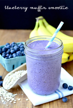 wehavethemunchies:  Blueberry Muffin Smoothie