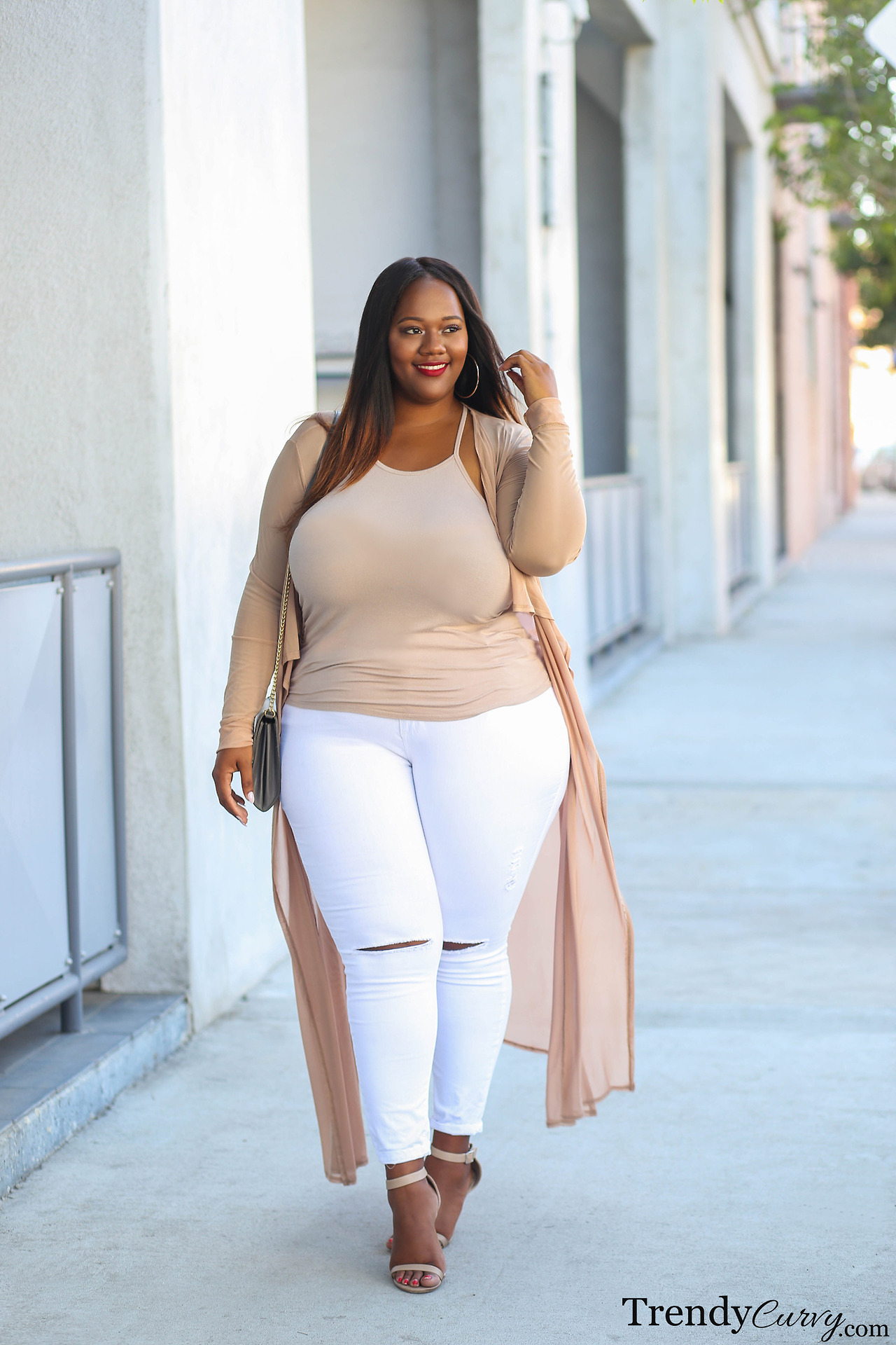 trendy curvy outfits
