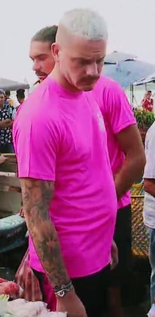 fat-male-celebrities:  Raphael Pepin from French TV show les Anges