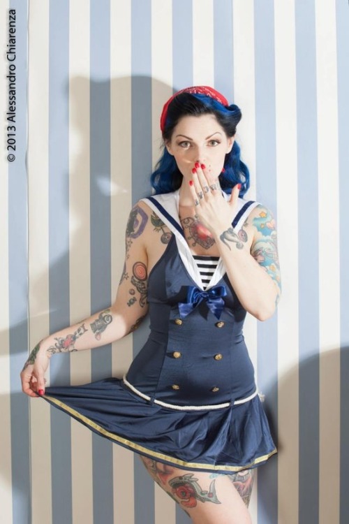 alternative-pinup:  Alternative Pin Up http://alernative-pinup.blogspot.com