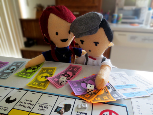 marykatewiles:theashleyclements:alsokatie:Lizzie Bennet Diaries Monopoly!Download here: (x)Video Tou