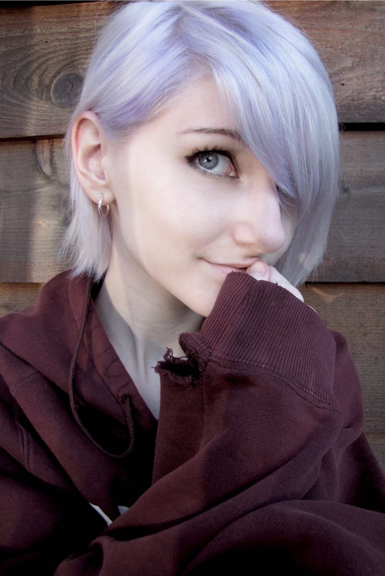 stainedhands-dyedhair:  vampire-daughter:  Did my hair again and went camping.  Been
