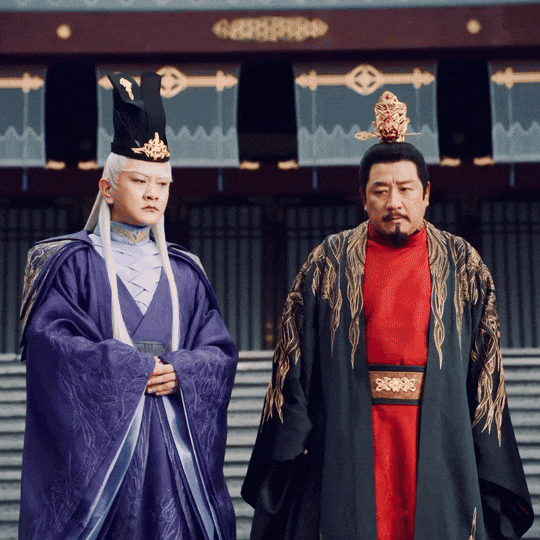 On The Steps Before Pingqing Hall, Past And Present