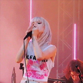 hayleywilliamsdaily:Tour One (Hamburg, Germany - 03/07/2017) x