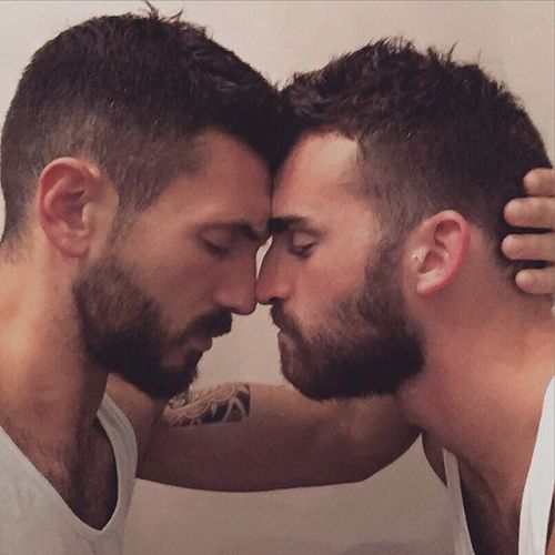 boyskisslove:  BOYSKISSLOVE. Your place to be! 