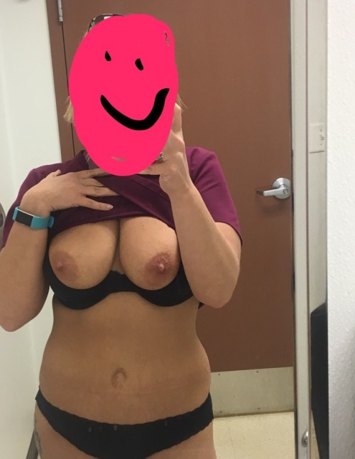 Porn Pics sexyonshift:  Happy to be at work Thanks