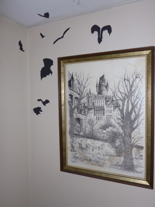 I put some paper bats on my wall! These were inspired by itsblackfriday’s video, but I drew mi
