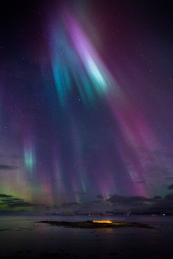magicalnaturetour:  Northern Lights (5) (by