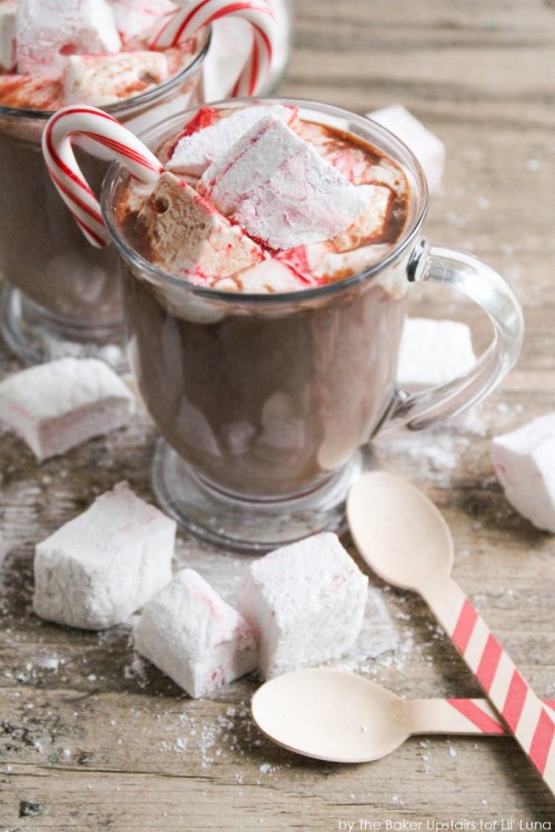 foodffs: Peppermint Swirl MarshmallowsReally nice recipes. Every hour.Show me what you cooked!