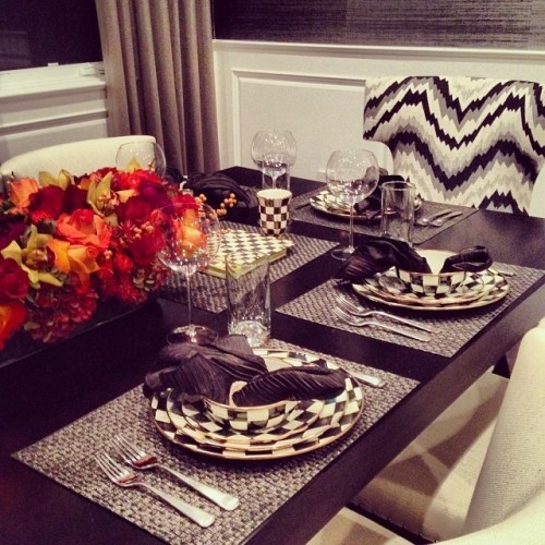 Lpve this table setting #homedecor regram @welikeyoulove Thank you @jasonbasso for setting this beau