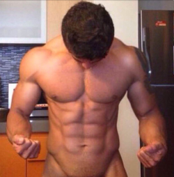 texasfratboy:  would love to check out what he’s looking at!!