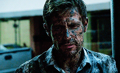 johnconstantinedaily:  John Constantine in 1x02 