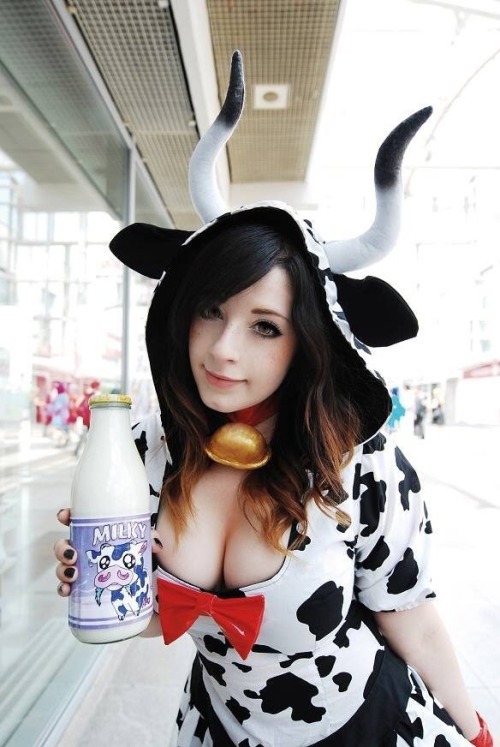 I didn’t know anything about her favorite manga, but when I saw pictures of cows, I said &ldqu