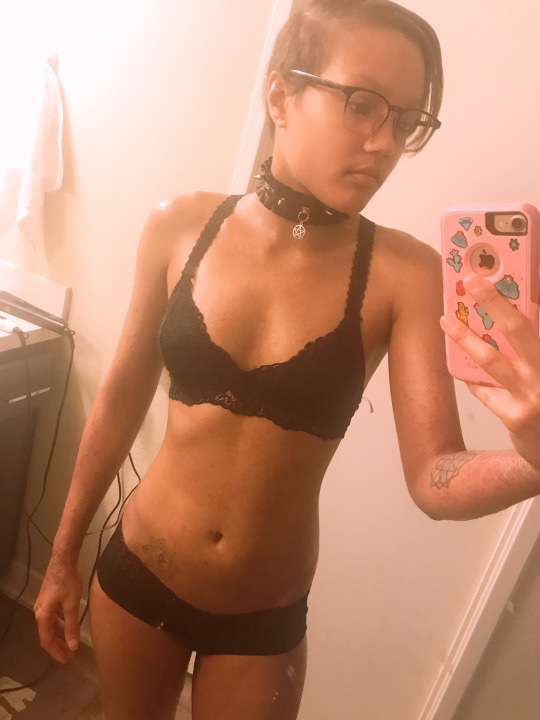 genderxfucked:Love this collar 😻🖤 adult photos