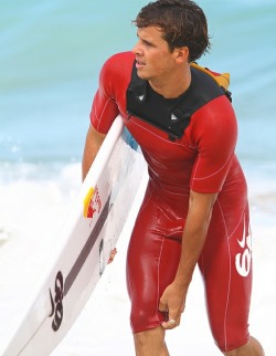 Surf-Surfer:  Jules 