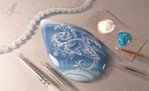 carriepika:asylum-art:Legendary Dragons Hand Painted on Gemstones by Alvia AlcedoIf you were born in