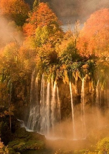 Autumn Colours In Plitvice Lakes National Park, Croatia