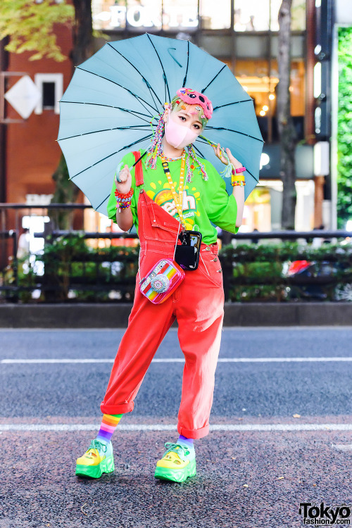 tokyo-fashion:18-year-old English-speaking Japanese shop staffer Sayaka on the street in Harajuku (s