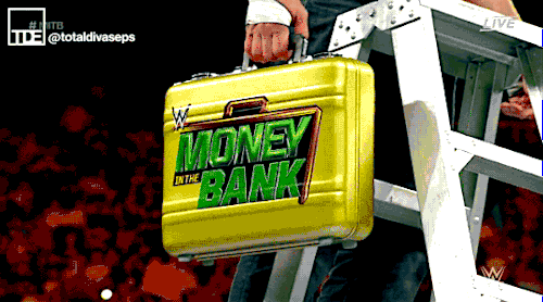 totaldivasepisodes:  DEAN’S GOT MONEY IN THE BANK
