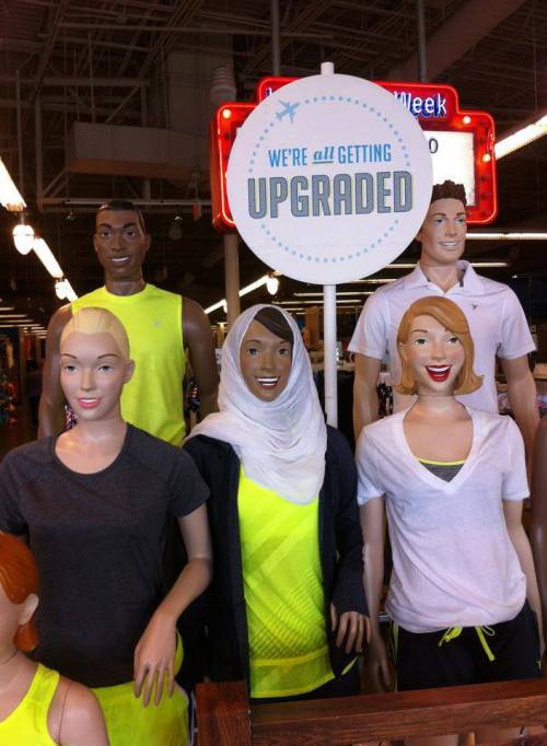 a hijabican be a mannequin at old navy.