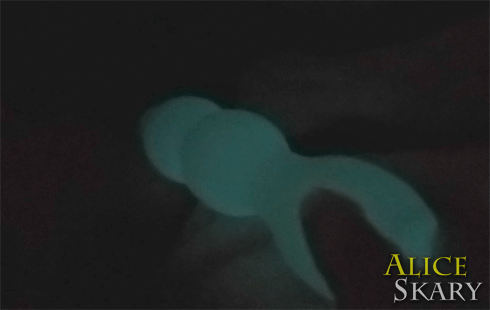 thejaguarr:  aliceskary:  Reblog if you think that glow in the dark silicone sex toys are THE SEXIEST THING EVER. Toy is pure platinum silicone custom made by SiliconeNozzles!   [Video here].     Alice, you’re like the Domme version of Batman, about