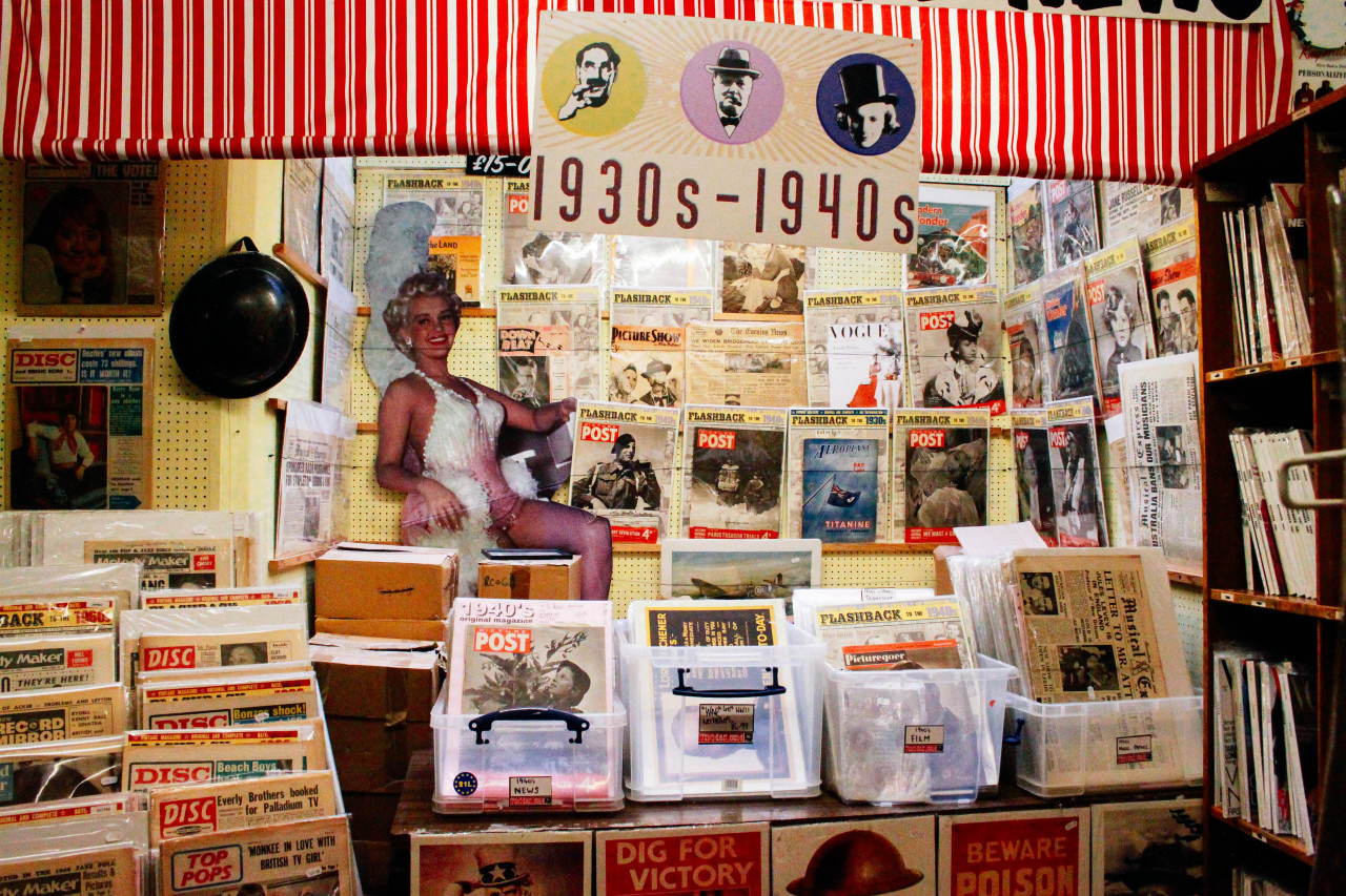 vhq:  London x UK: The Original Vintage Magazine Shop, Soho 
